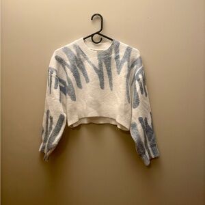 Cropped White Sweater with Light Blue Abstract Pattern